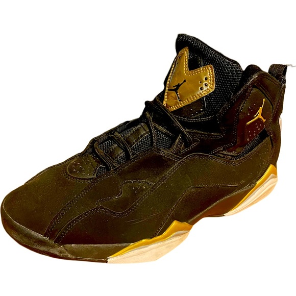 Jordan’s size 9’5 - Picture 1 of 2